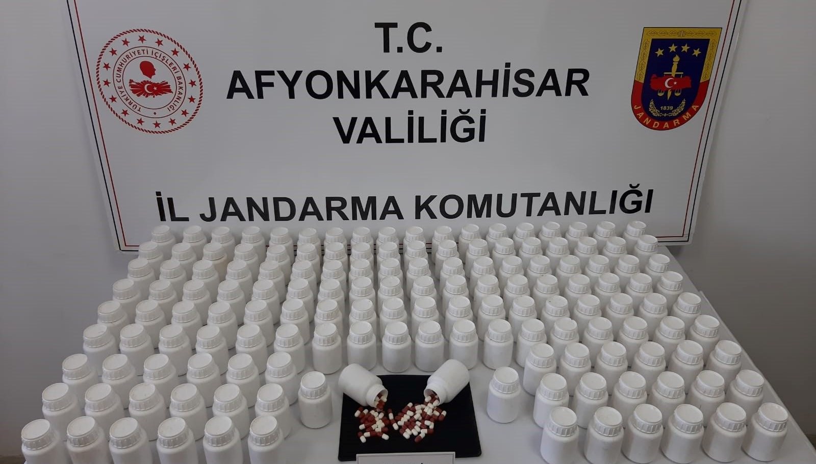 afyonda operasyonu 8 bin adet uyusturucu ele gecirildi iXqDTQ5J