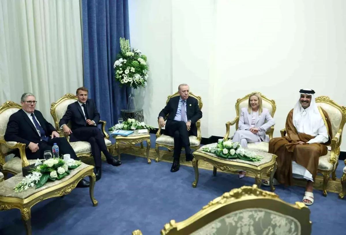 cumhurbaskani erdogandan italya basbakani meloniye sigarayi biraktirmam lazim 4mPiu3ZK.jpg