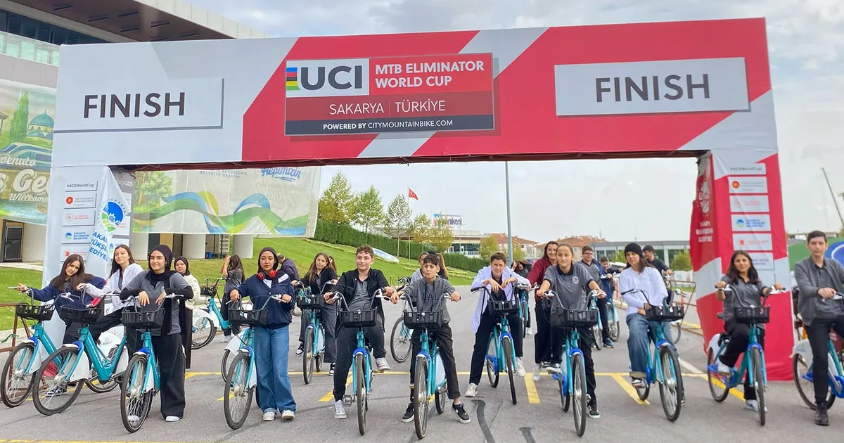 sakaryada gencler sehrini kesfediyor dbr4HLk3.webp