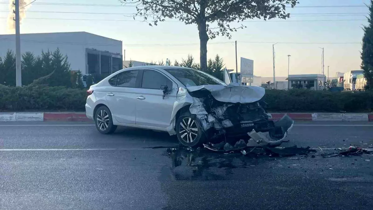 karamanda trafik kazasi 1 yarali tpxrNzsT.jpg