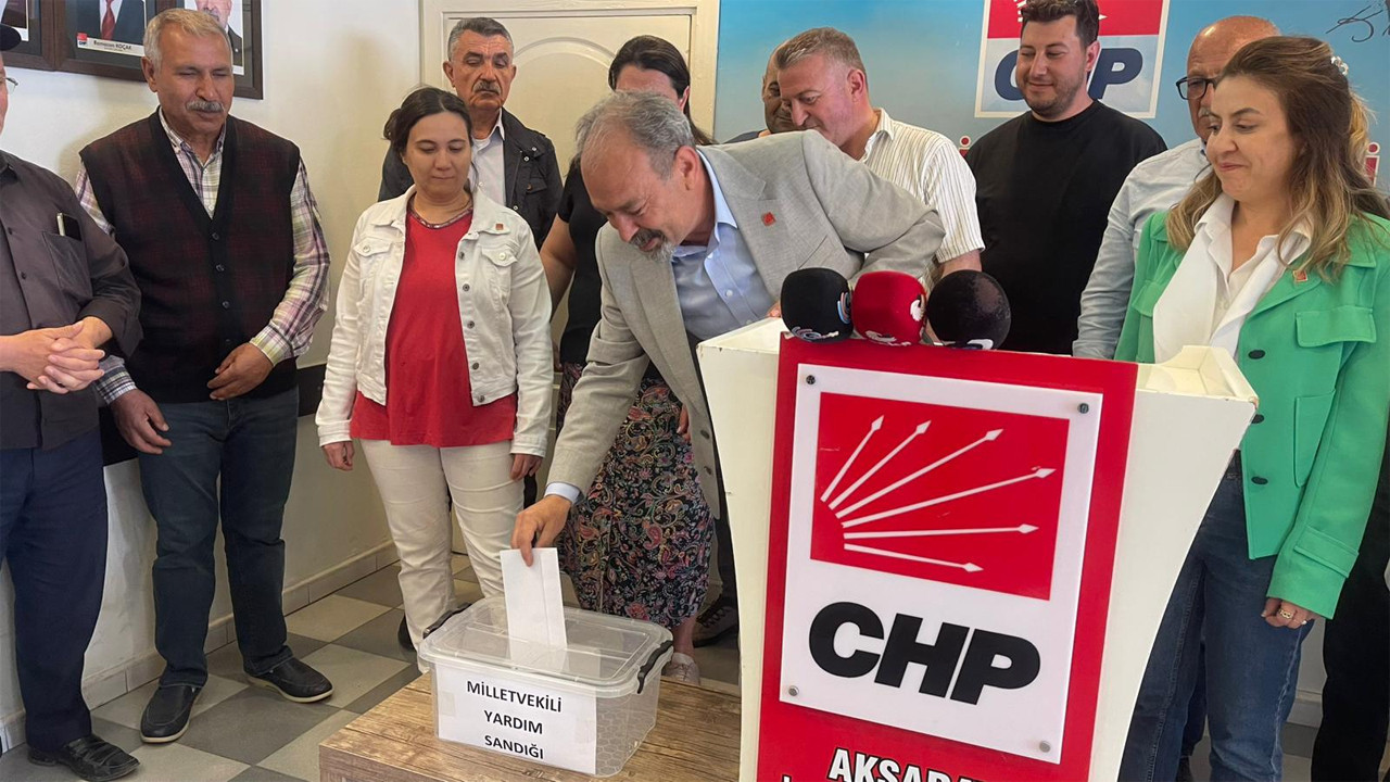 akpli-vekil-icin-yardim-sandigi-puW99kFn-1