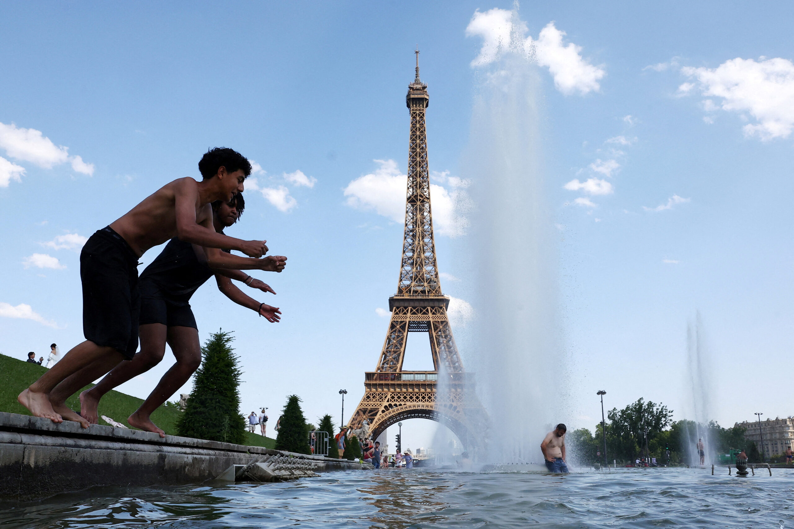 Heatwave hits France