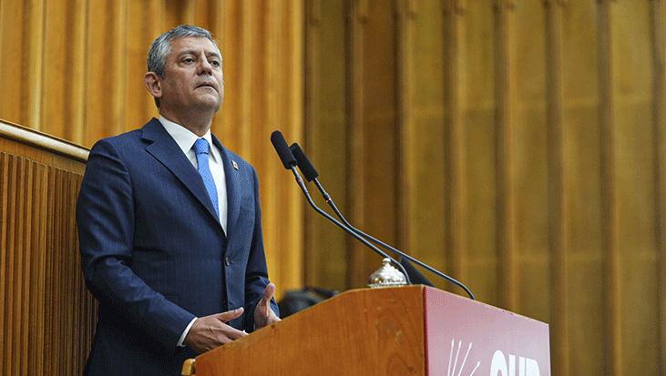 Son dakika… Özgür Özel görevden mi alındı? CHP’den açıklama geldi